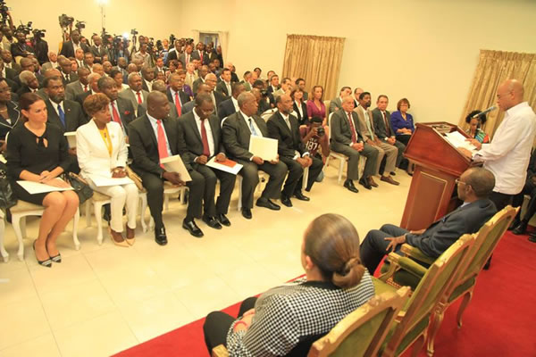 New Haitian Cabinet sworn in as President Martelly to runs by decree