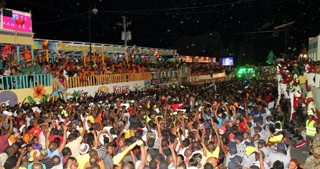 The Crowd - Haiti Kanaval Picture 2015