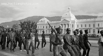 Forces Armes D'haiti FADH In Front Of Haiti National Palace